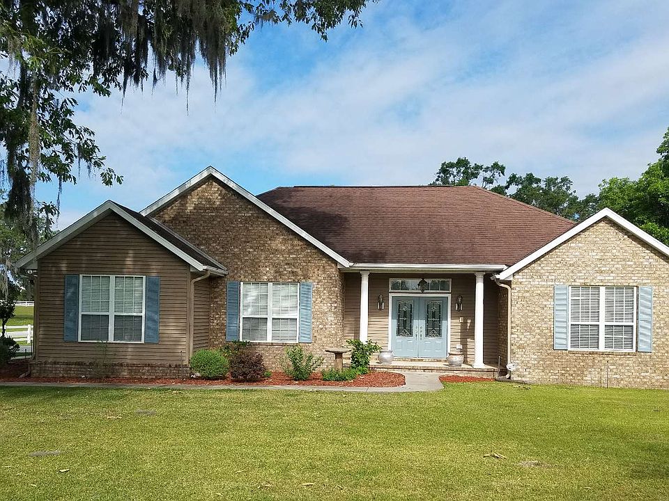 1st image of 1214 NW Blackberry Cir