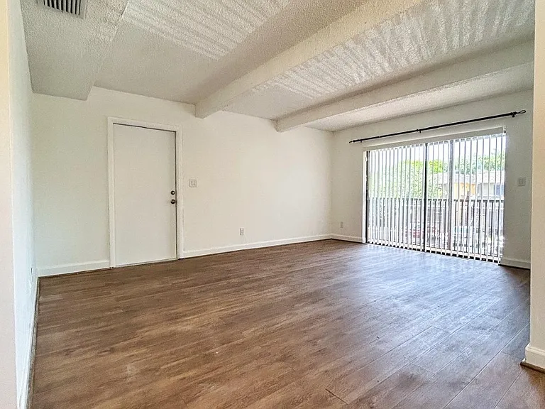1245 S Flagler Ave #305 — Photo 3