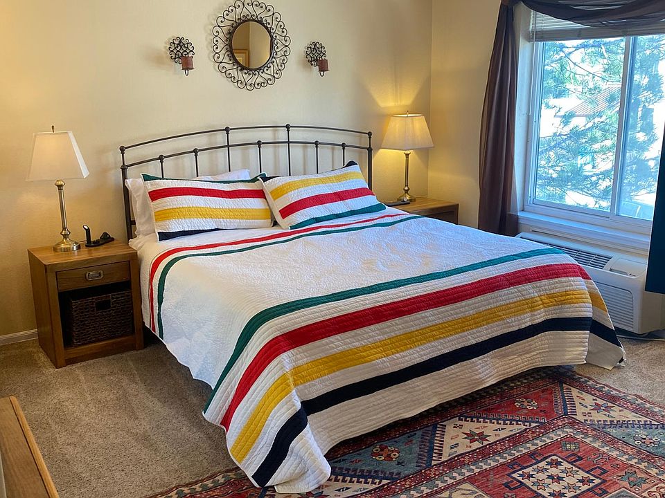 King sized bed