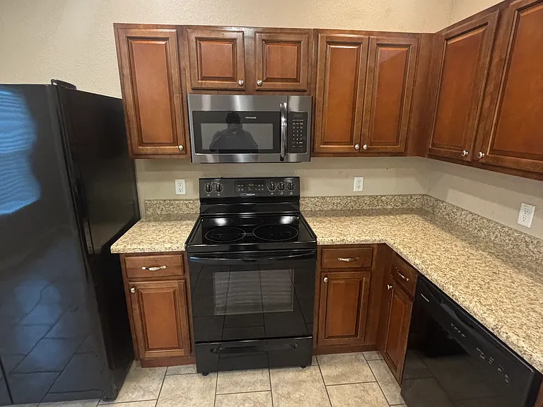 3020 Beechwood Dr — Photo 33