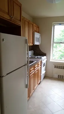 Rented by D S J Realty LLC | media 8