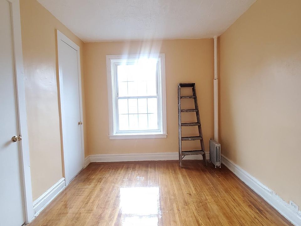 2nd image of 2826 Valentine Ave #2C