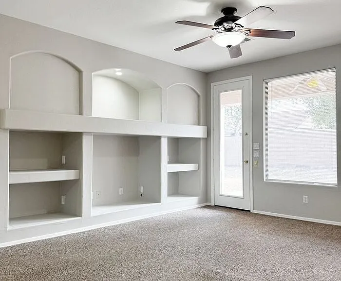 2421 W Ellis St — Photo 20