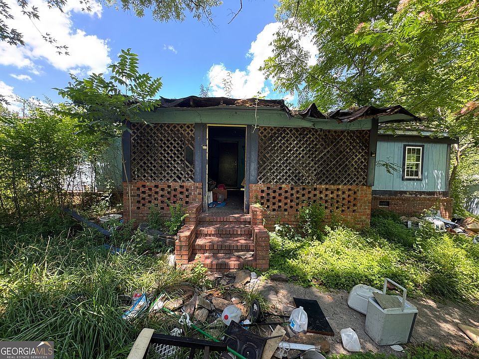 2nd image of 706 Pineview Rd