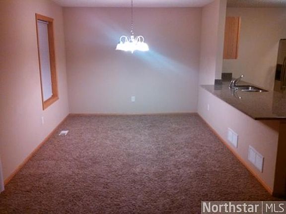 3rd image of 638 Gateway Pl