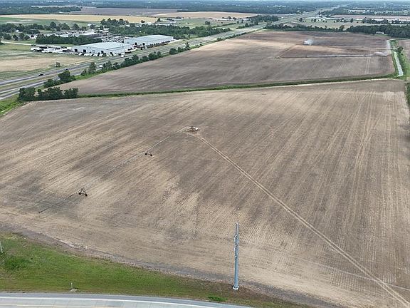 2nd image of 2338 S Acres Dr
