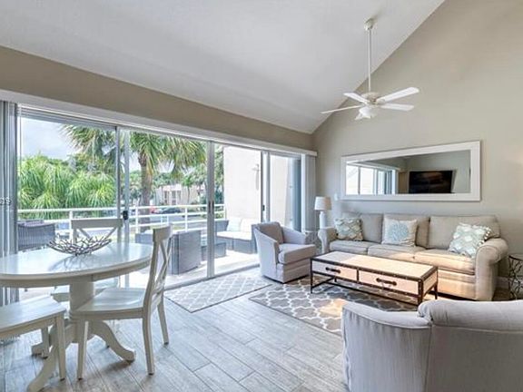 2nd image of 1605 S Us Highway 1 APT M2-202