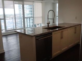 510 Curran Pl #904, Mississauga, ON L5B 0J8