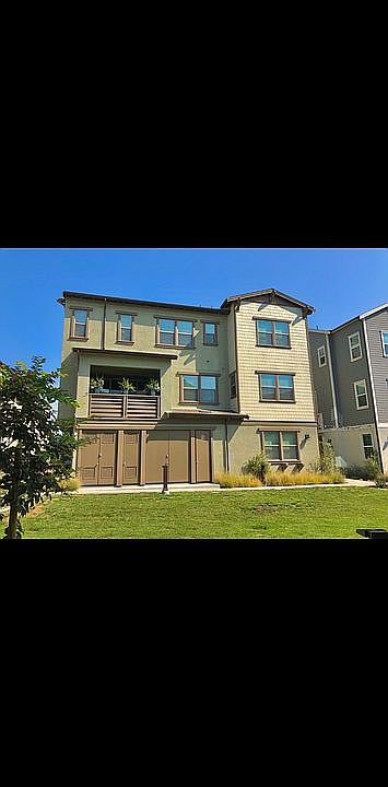 1st image of 213 Essex Ct