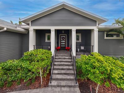 930 Monterey Point NE, Saint Petersburg, FL, 33704