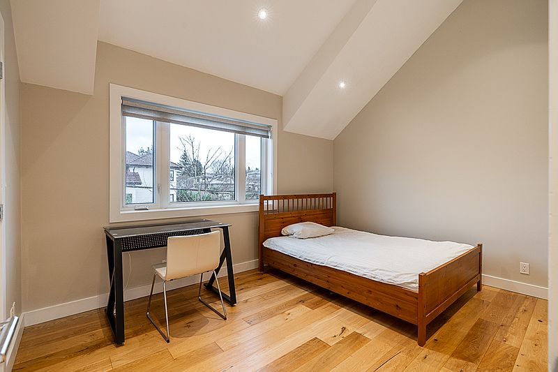 Vancouver House for rent - 5 Bedrooms — photo 26