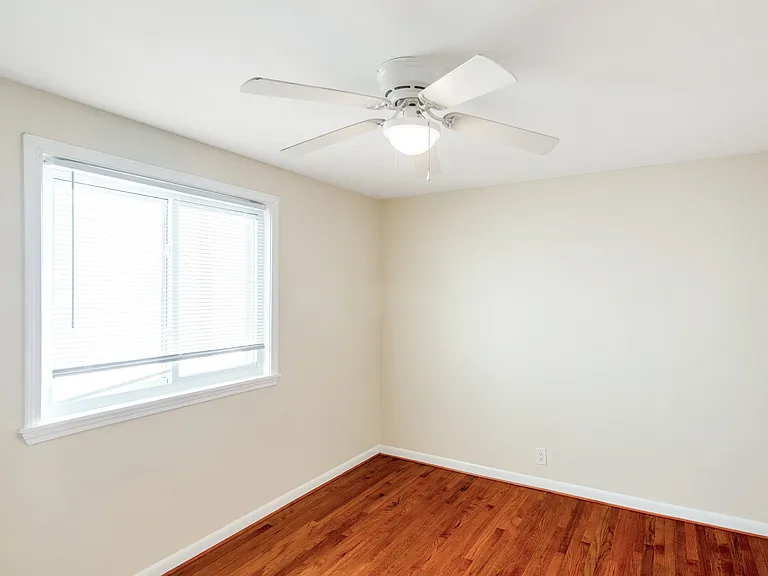1017 Wade Ave #B — Photo 4