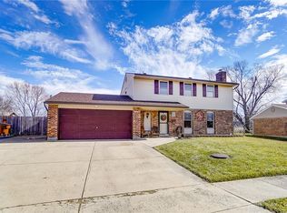 7076 Safari Dr, Dayton, OH 45424