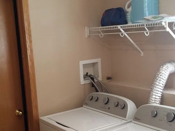 304 Monarch Dr Unit 24, Streamwood, IL 60107