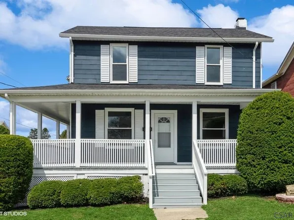 401 8th St, Windber, PA 15963