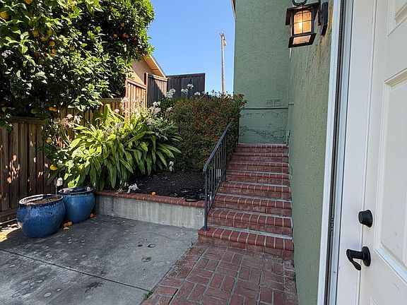 2nd image of 1220 Monte Vista Ct Suite B