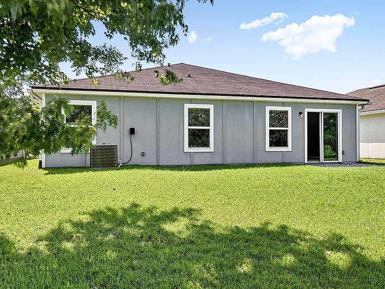 137 Fairway Ct — Photo 43