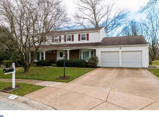 13 Alton Ct, Newark, DE 19711