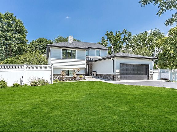 2nd image of 39 Wallace Dr