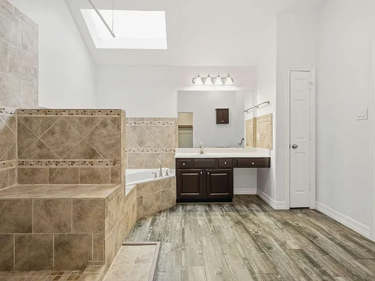 12242 Rutgers Park Ct — Photo 19
