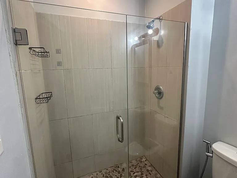 1007 S Oakley Blvd #1F — Photo 2