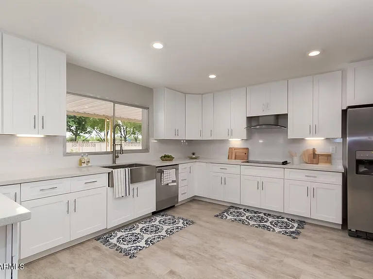 4614 S Kachina Dr — Photo 6