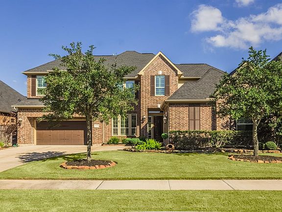 3rd image of 6119 Fayette Springs Ln