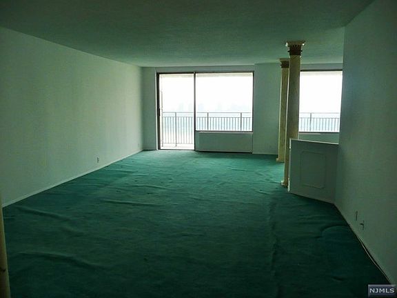 5th image of 1530 Palisade Ave APT 21B