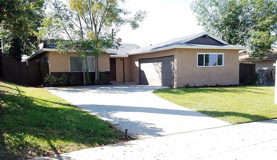 2nd image of 1702 Adrienne Dr