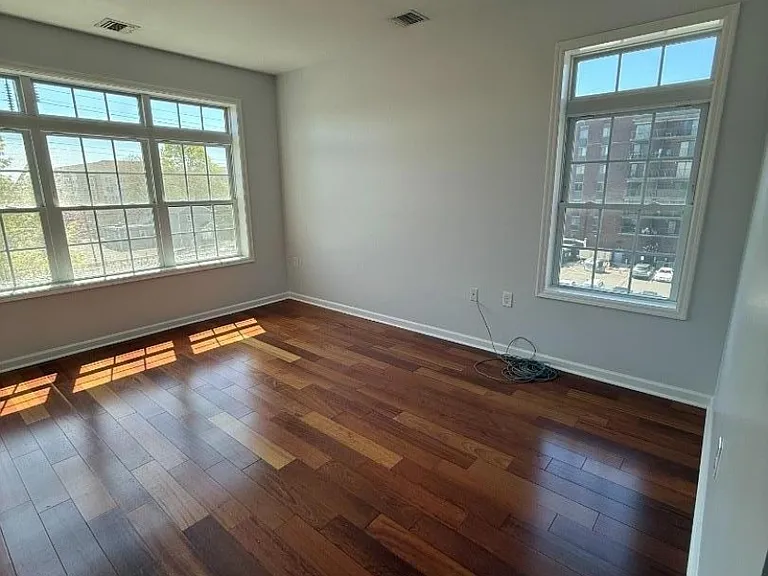102 E Elizabeth Ave #406 — Photo 17