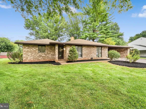 215 W 49th St, Reading, PA 19606