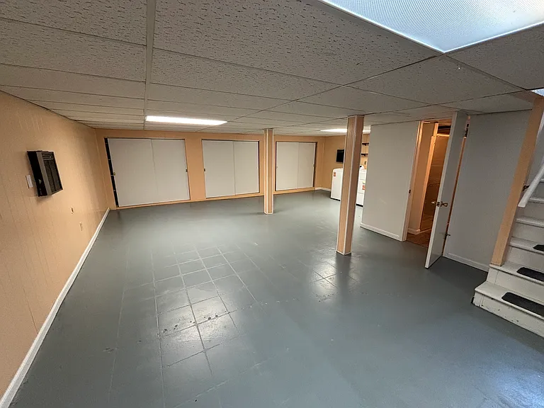 326 Pepperton Dr — Photo 24