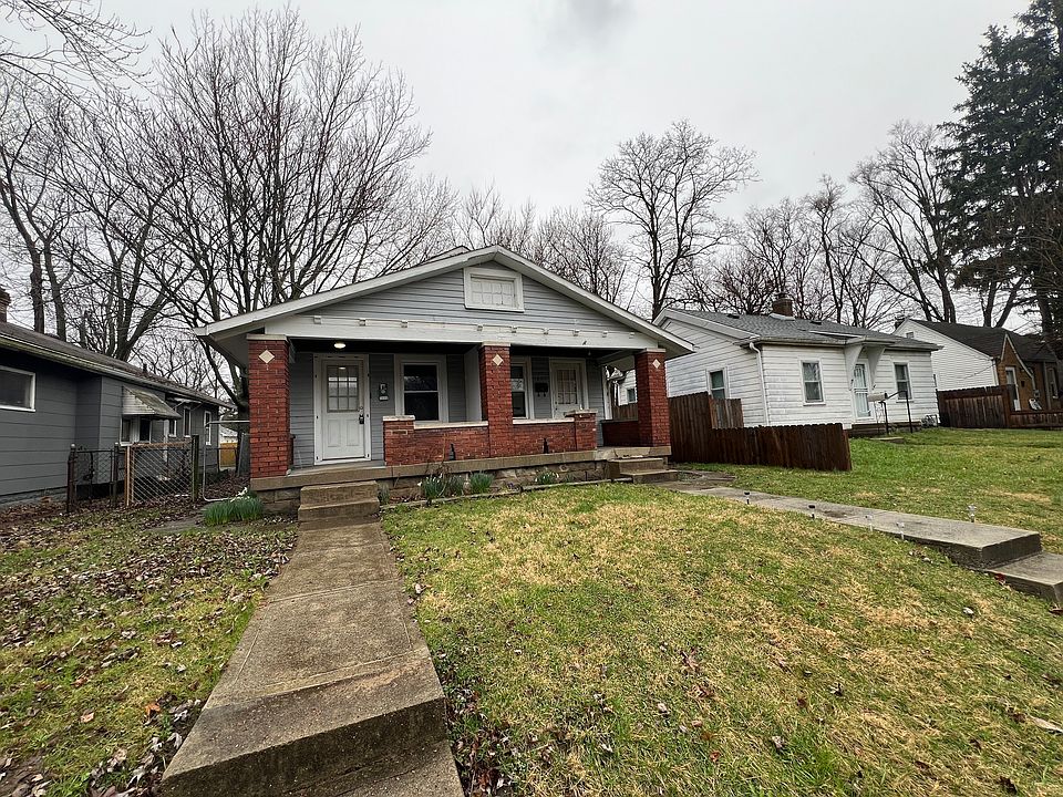 1st image of 1450 N Gladstone Ave