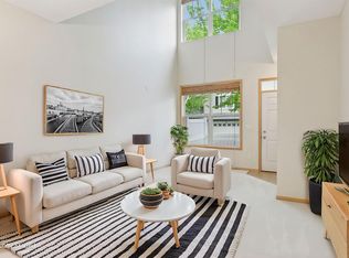 1608 Legacy Pkwy E UNIT 3, Maplewood, MN 55109