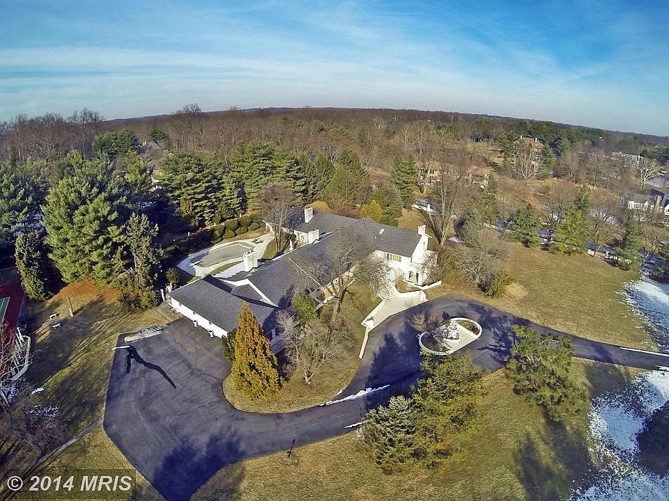 1st image of 1 Riverwood Ct