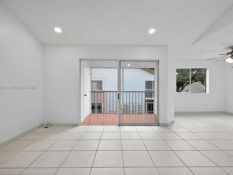 13856 SW 93rd Ln — Photo 3