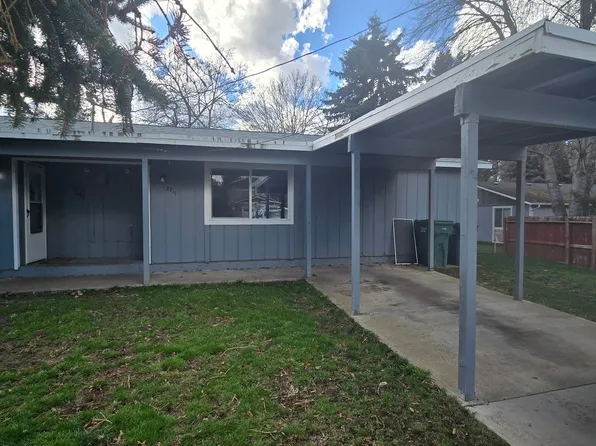 2711-2713 N 10th Pl, Coeur D Alene, ID 83815