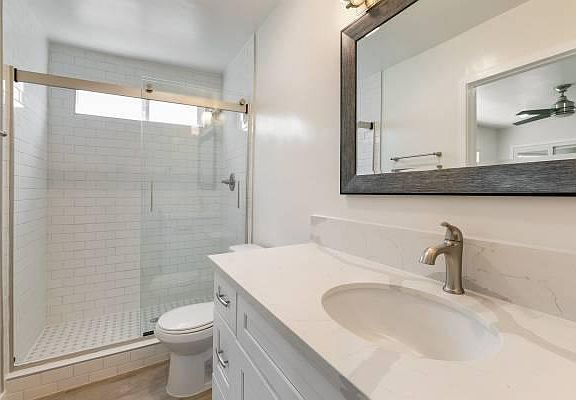 4th image of 336 S Norton Ave #205