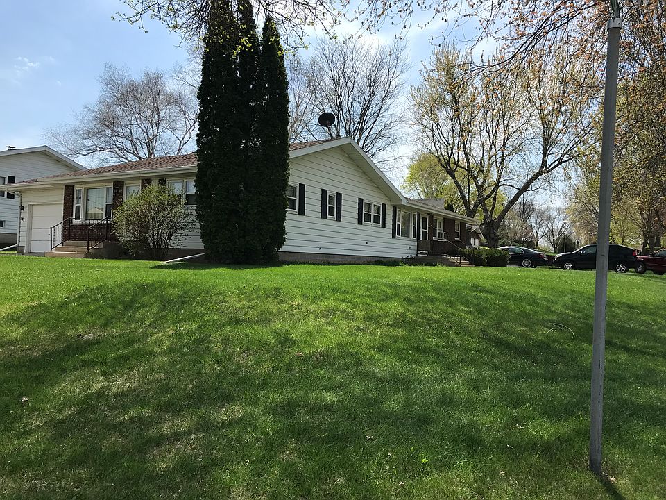 1st image of 701 Hillcrest Ct