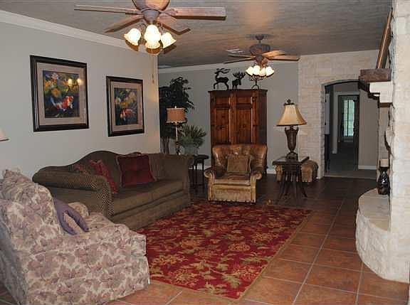 5th image of 166 Dogwood Ln