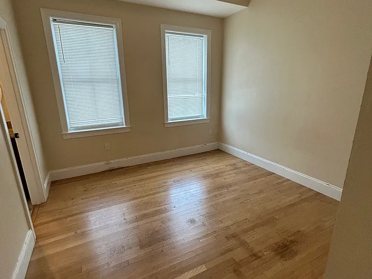 76 Grant St #1D — Photo 8
