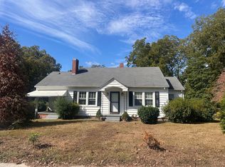 305 N Outerbridge St, Robersonville, NC 27871