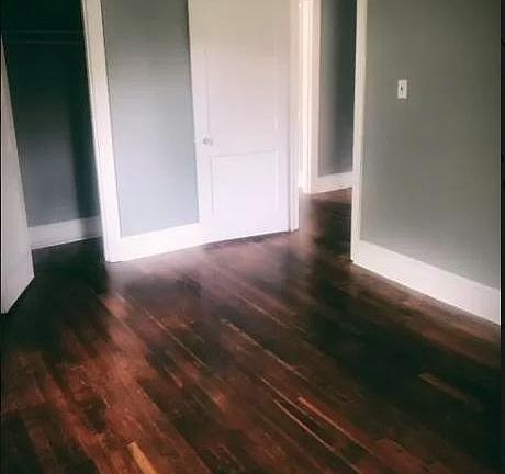 4th image of 302 Crescent Ave