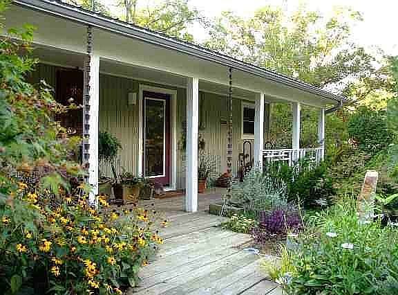 Beautifully landscaped yard.