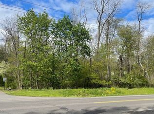 Woodcrest Ave NE, Canton, OH