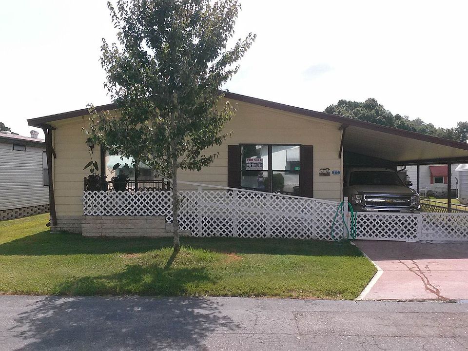 313 Queen Mary Loop