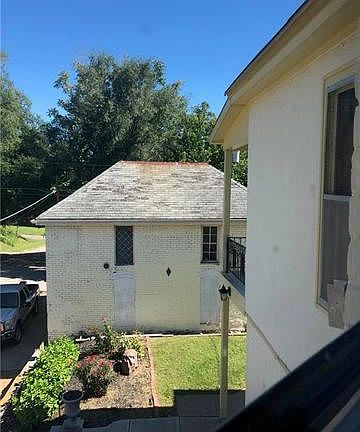 3rd image of 101 S 19th St