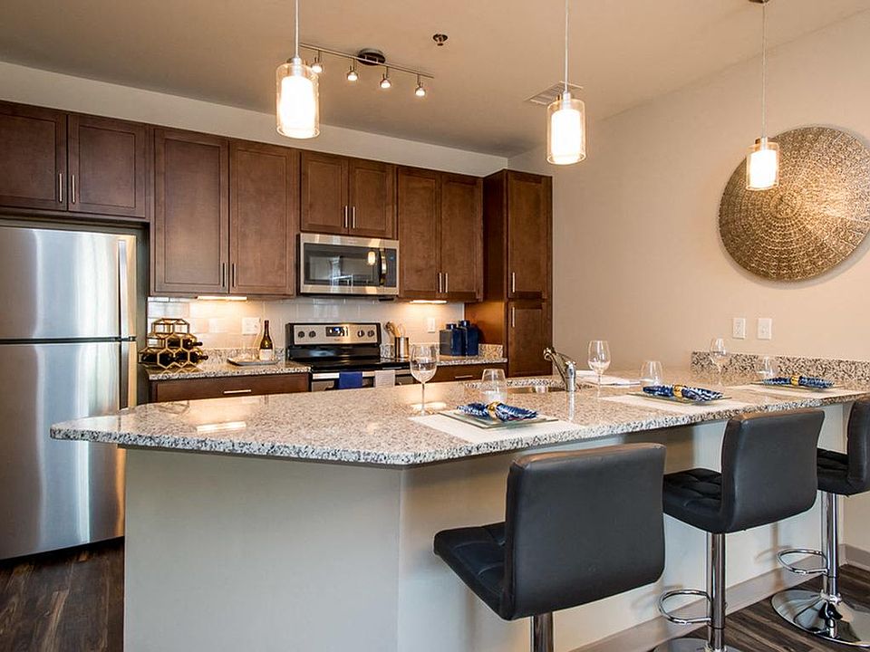 Kitchen with Large Island