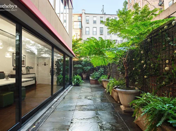 67 East 82nd Street image 21 of 25