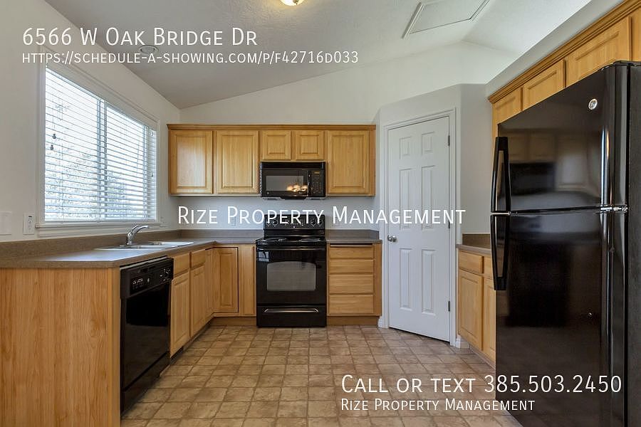 1st image of 6566 W Oak Bridge Dr